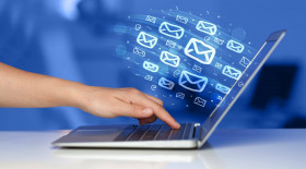 Для отправки писем в ФНС необходимо использовать разрешенные домены электронной почты 