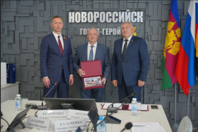 19  мая 2026 года, в преддверие Торжественного открытия Отделения МАК в Новороссийске, состоялась деловая встреча делегации ТПП РФ с руководством города – главой Новороссийска Андреем Кравченко и председателем Городской Думы VIII созыва Андреем Антоновым