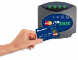 Cовершайте покупки в одно касание по карте Райффазенбанка с технологией MasterCard PayPass® и получите три тысячи рублей в подарок 